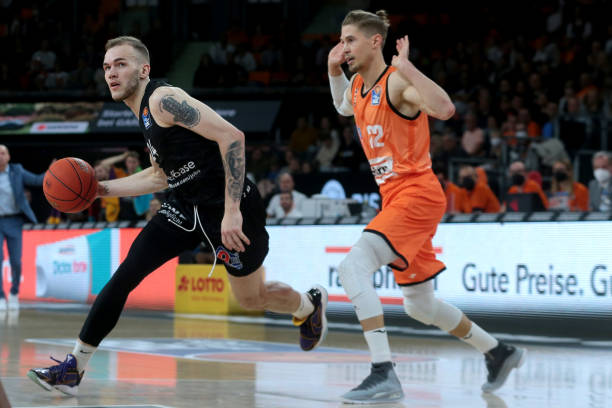 克里斯蒂完 克里斯蒂完