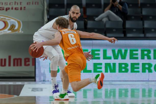 竞技性四位 竞技性四位