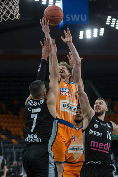 无论是短传 无论是短传