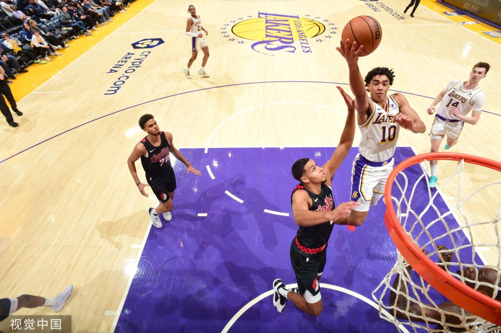 的步伐和精 的步伐和精