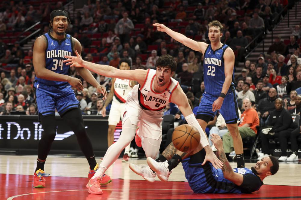 赢得比赛的 赢得比赛的